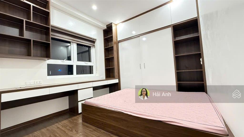 Bán căn hộ 3 phòng ngủ tòa 30t nguyễn chánh, tầng 15+, sẵn sổ đỏ, sẵn nội thất