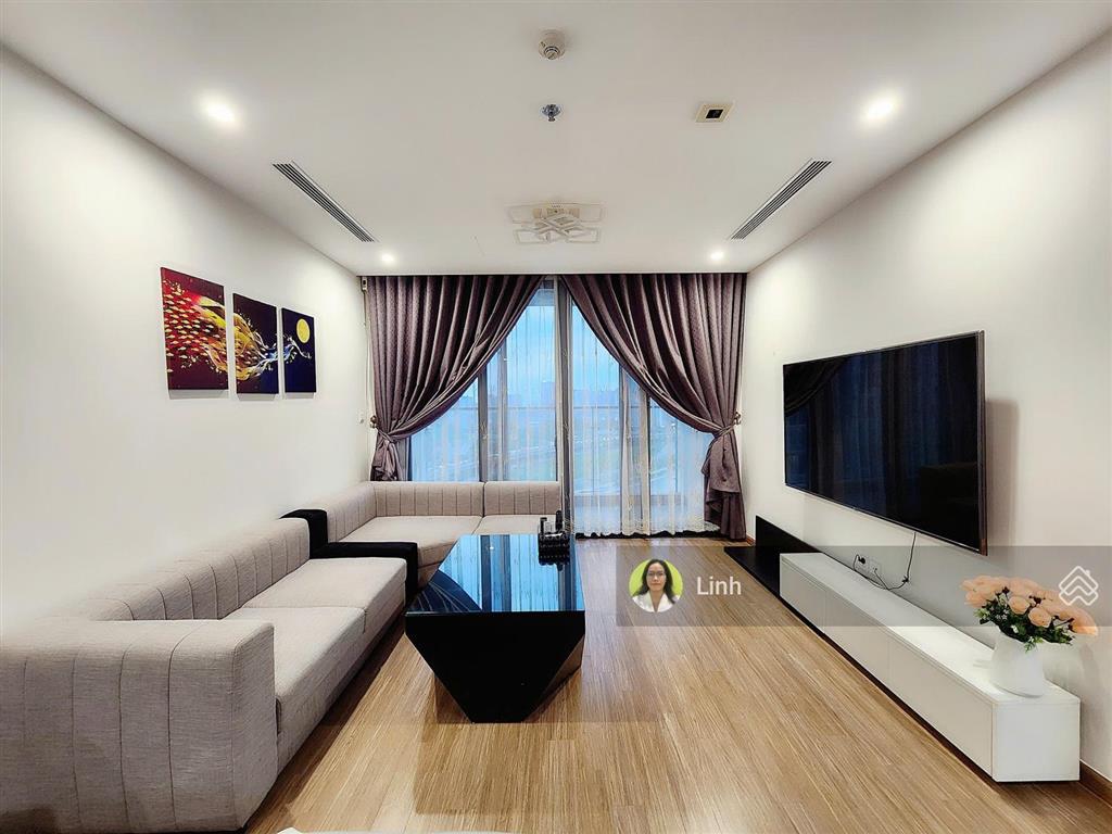 Cho thuê căn góc vinhomes skylake s2.06, gồm 4 phòng ngủ, view hồ đẹp, nội thất hiện đại