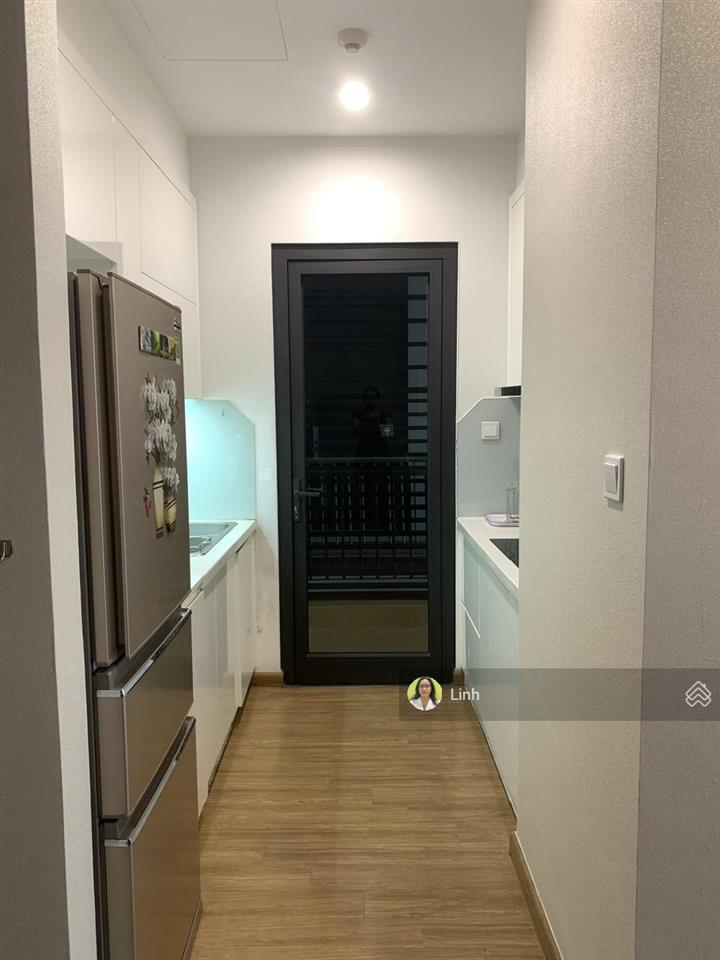 Cần bán nhanh căn hộ 3 ngủ, trục s3.20, view hồ, chung cư vinhomes skylake