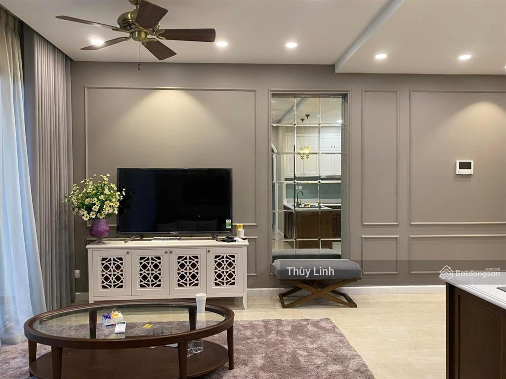 Cho thuê căn hộ vinhomes d'capitale, tòa c6, căn 3pn full, hướng hồ