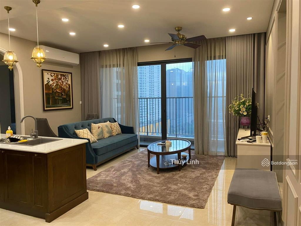 Cho thuê căn hộ vinhomes d'capitale, tòa c6, căn 3pn full, hướng hồ