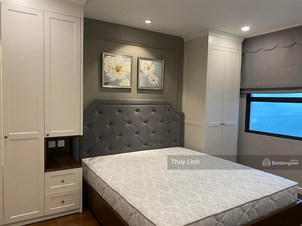 Cho thuê căn hộ vinhomes d'capitale, tòa c6, căn 3pn full, hướng hồ