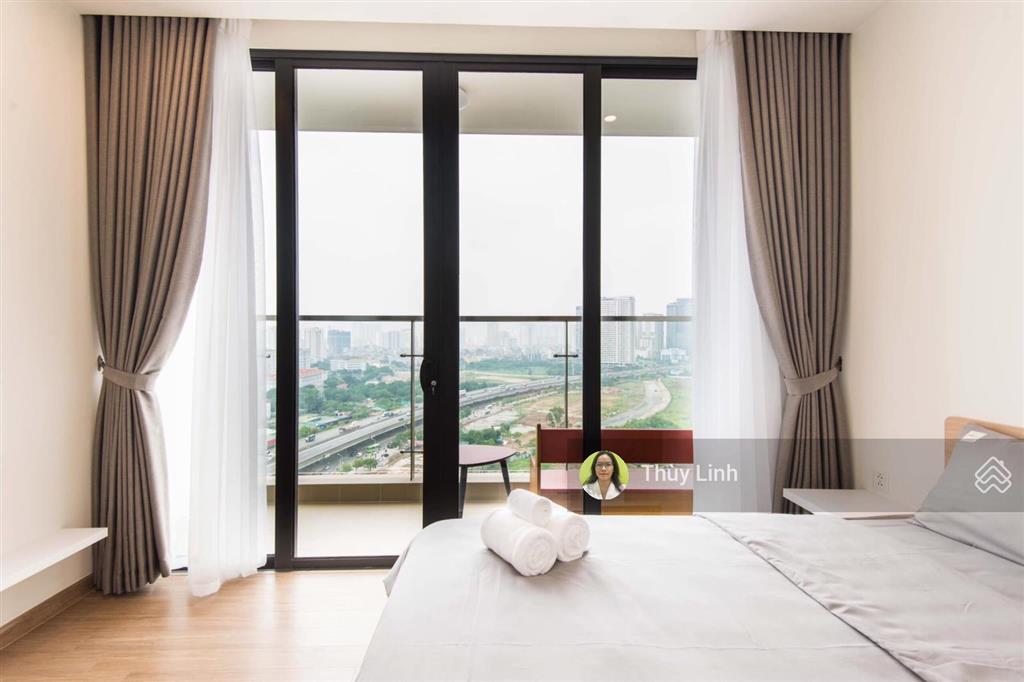 Cho thuê vinhomes skylake phạm hùng, tòa s3, căn góc, 4pn, 3wc, view trọn hồ