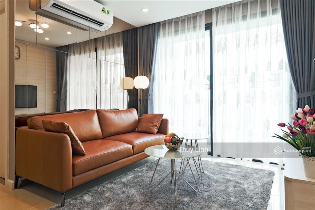 Bán căn hộ 2 phòng ngủ tòa c7 vinhomes d'capitale, sổ lâu dài, view bể bơi