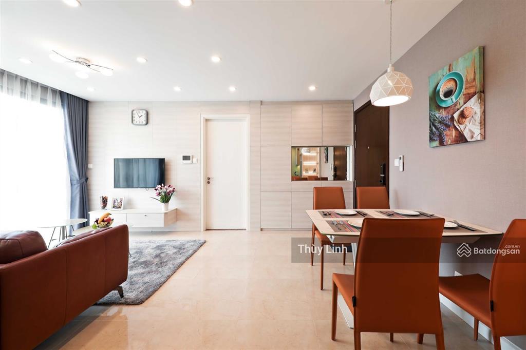 Bán căn hộ 2 phòng ngủ tòa c7 vinhomes d'capitale, sổ lâu dài, view bể bơi