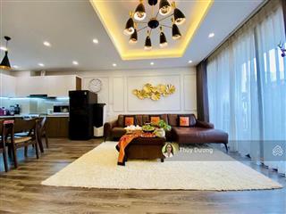 Cho thuê cccc hong kong tower nhà đẹp 3pn, dt 107m2, đầy đủ đồ, tt 0919 631 ***