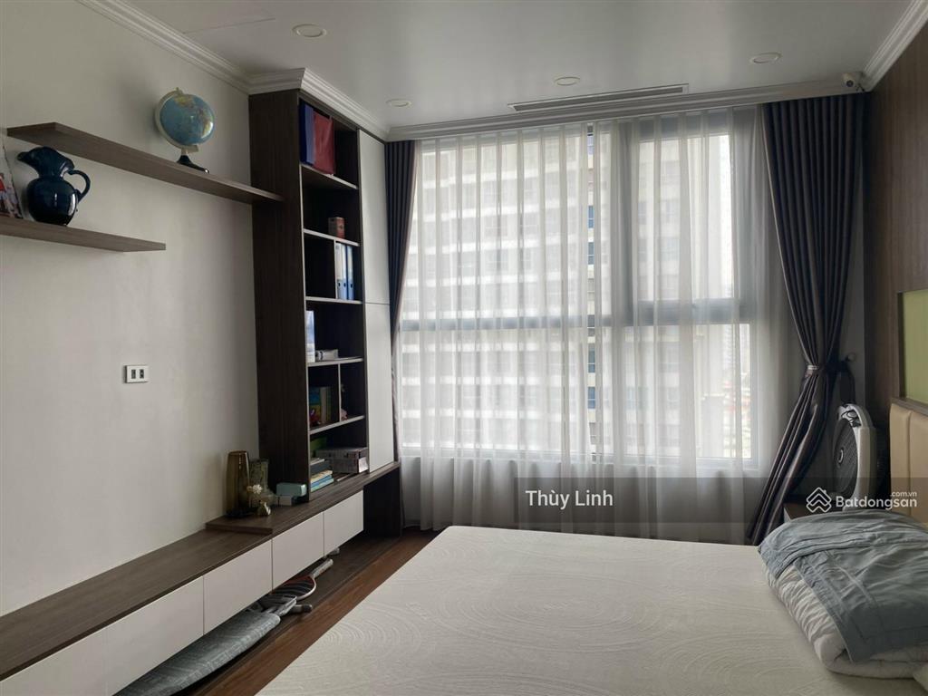 Cho thuê căn hộ chung cư tòa a2 vinhomes gardenia, dt 120m2, 3pn, đủ đồ, view bể bơi