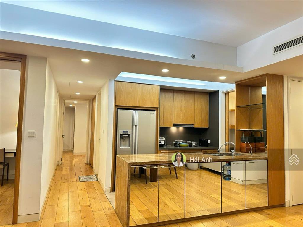 Cho thuê căn góc 3 ngủ indochina plaza mặt đường xuân thủy, tháp đông, tầng cao, nhà đẹp