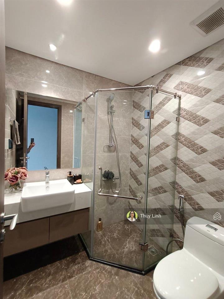 Bán căn hộ tầng 20+ tòa w2 vinhomes west point, 2pn, 2wc, sẵn nội thất, sổ lâu dài