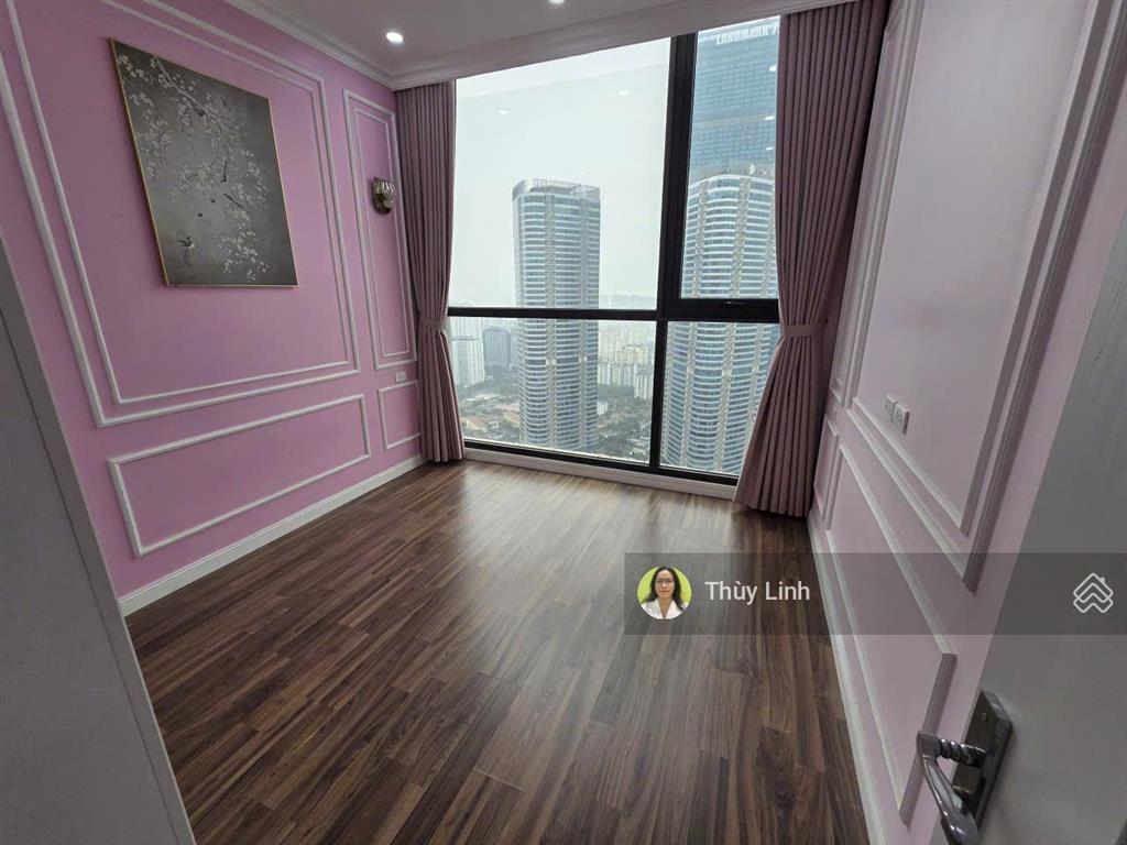 Cho thuê căn penthouse s2 vinhomes skylake 140m2, 3 phòng ngủ, vào ở được luôn