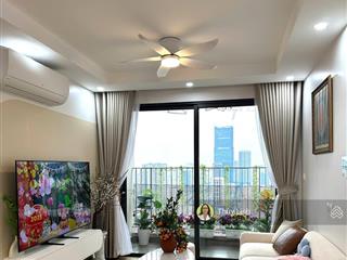 Căn hộ 2 phòng ngủ cho thuê tại vinhomes d'capitale, thiết kế đẹp hiện đại, đủ đồ, view bể bơi