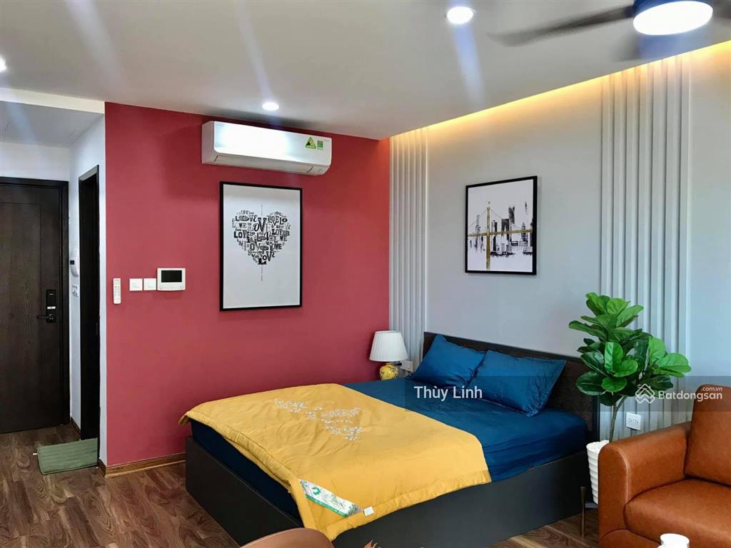 Cho thuê căn hộ studio tòa c2 vinhomes d'capitale, giá 13.5tr/th, cuối tháng vào ở được