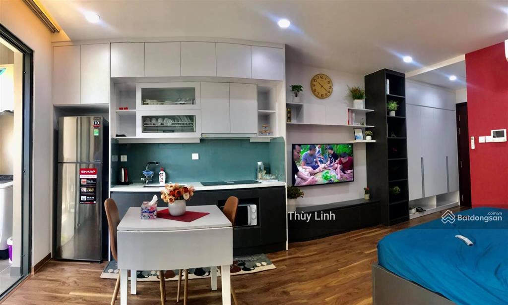 Cho thuê căn hộ studio tòa c2 vinhomes d'capitale, giá 13.5tr/th, cuối tháng vào ở được