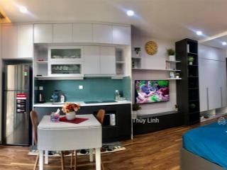 Cho thuê căn hộ studio tòa c2 vinhomes d'capitale, giá 13.5tr/th, cuối tháng vào ở được