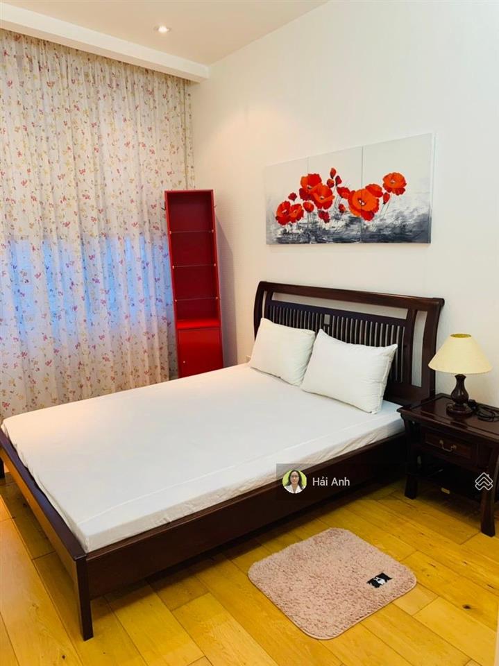 Căn hộ cho thuê 3pn  tháp đông  indochina plaza, mặt đường xuân thủy nội thất cơ bản