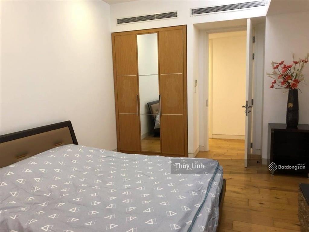 Chủ nhà gửi bán căn hộ 3pn indochina plaza iph, 241 xuân thủy, sẵn sổ sang tên