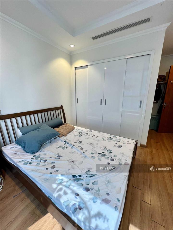 Cho thuê căn hộ vinhomes nguyễn chí thanh, 2pn, 2wc, gồm cả nội thất, ban công đn