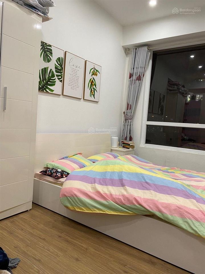 Bán căn hộ ct2 hoàng cầu 70m2 tk 2pn  1wc nhà đẹp thoáng. giá 7 tỷ tl