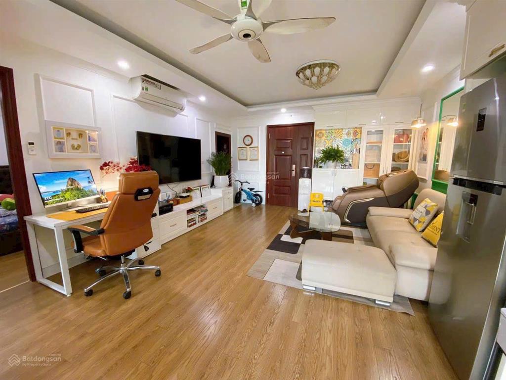 Bán căn hộ chung cư 151m2 tòa vimeco nguyễn chánh, 4pn  2wc nhà đẹp, giá 11 tỷ tl