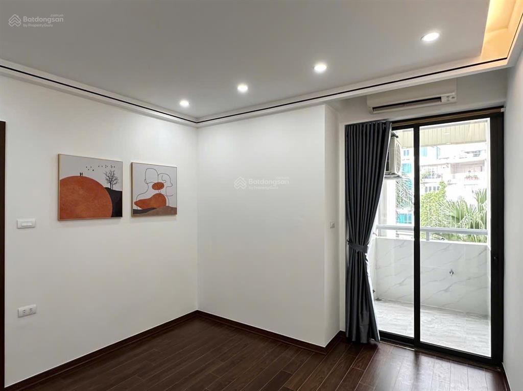 Cho thuê căn hộ n07 thành thái dt 133m2 thiết kế 4pn 2wc, nhà đẹp mới tinh. giá 20tr/th