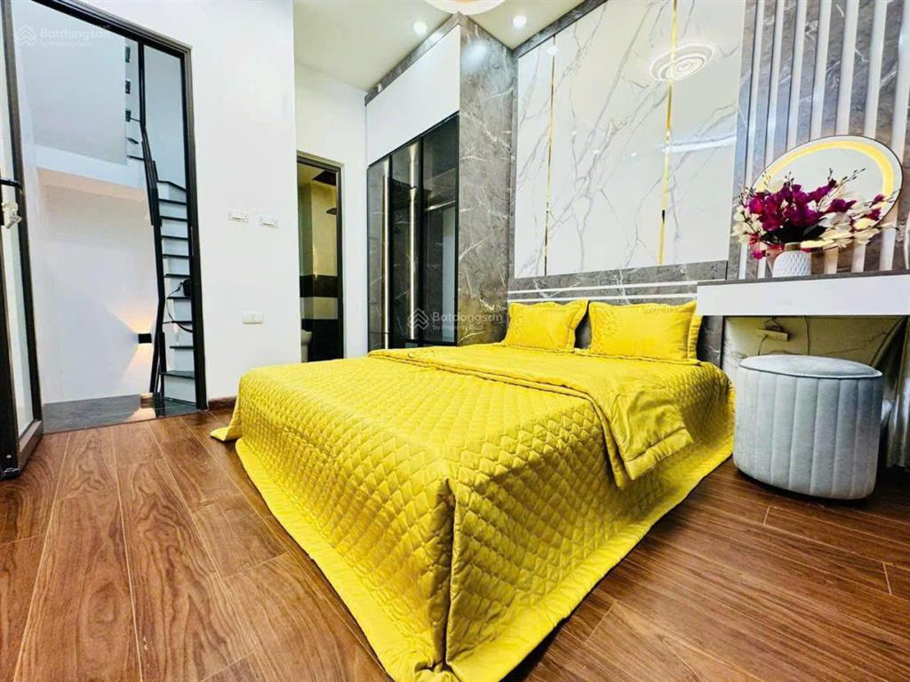 Cho thuê nhà ngõ 20 cát linh dt 25m2*5 tầng, nhà đẹp full đồ giá 12tr/th