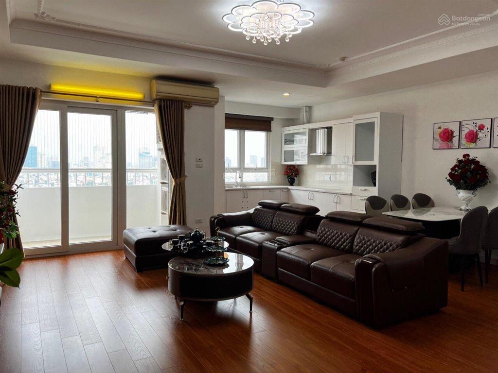 Bán căn hộ chung cư toà 170 đê la thành dt 100m2 có 2pn  2wc giá 9.5 tỷ tl