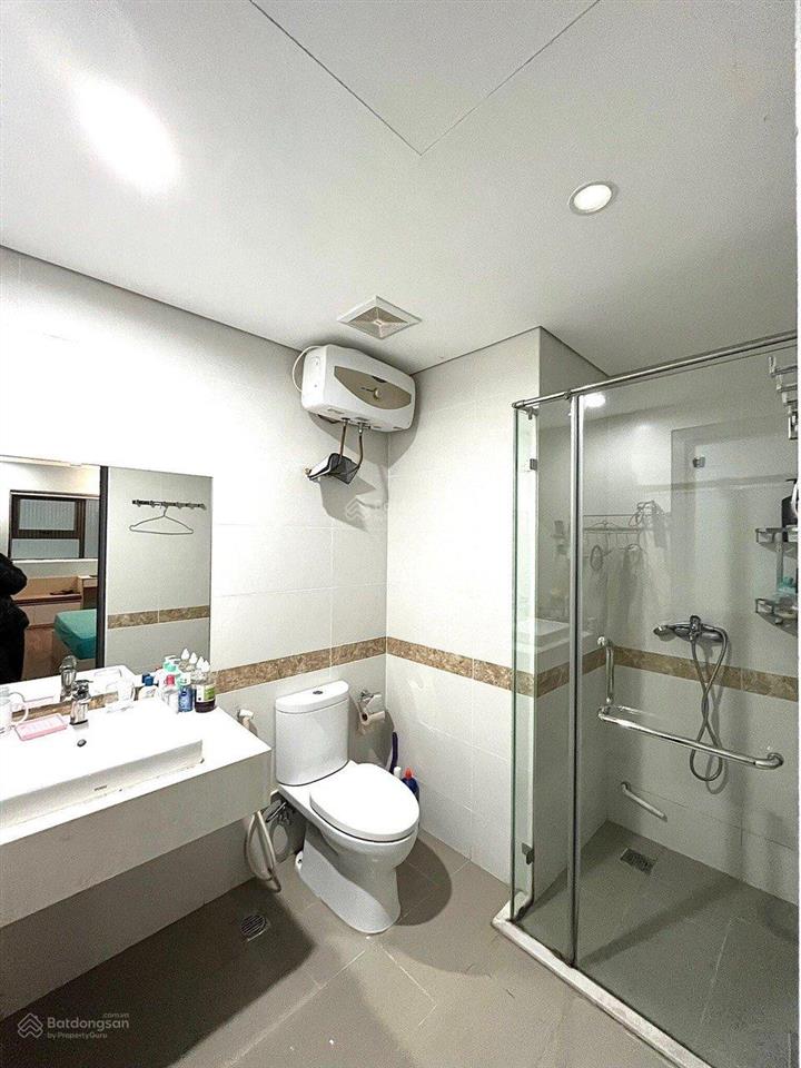 Cho thuê căn hộ tháp a, tòa cc số 6 đội nhân, dt 75m2, thiết kế 2pn1wc, nhà sửa đẹp. giá 13tr/th