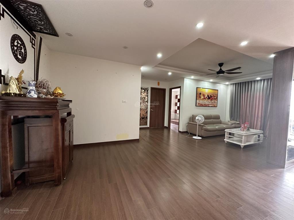 Cho thuê hei tower số 1 ngụy như kon tum dt 170m2 thiết kế 4pn 2wc giá 16tr/th