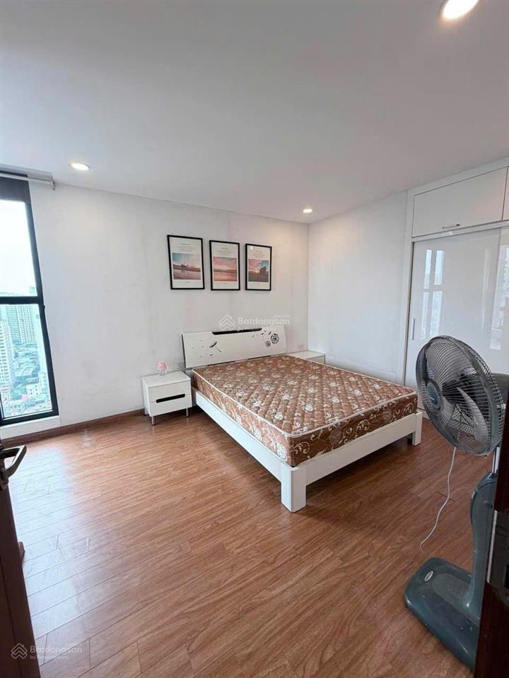 Bán căn hộ chung cư hà nội center point 27 lê văn lương 100m2 3pn 2wc giá 8x tỷ tl