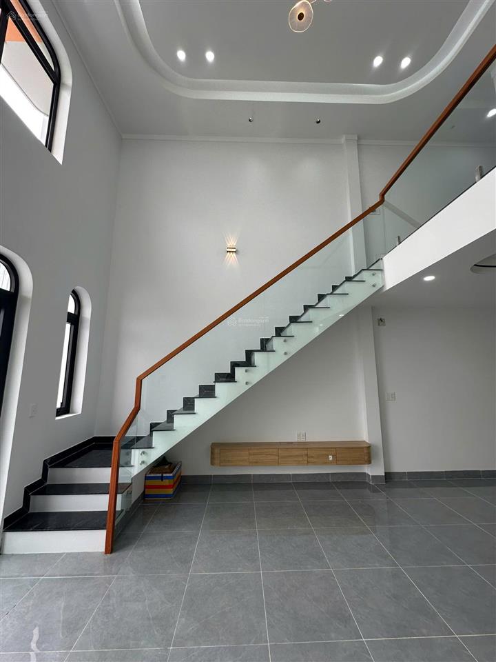 Nhà lầu 3pn sát kdl đại nam đường nhựa kinh doanh buôn bán