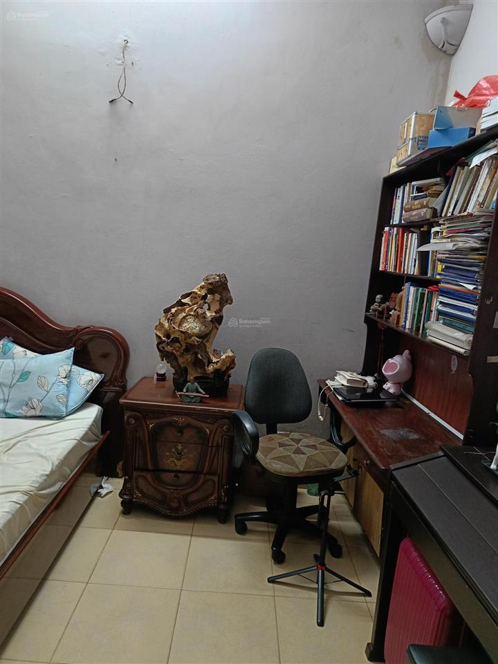 Cho thuê nhà mặt ngõ 72 tôn thất tùng, phường kim liên, hà nội, 3 tầng, 8tr/tháng