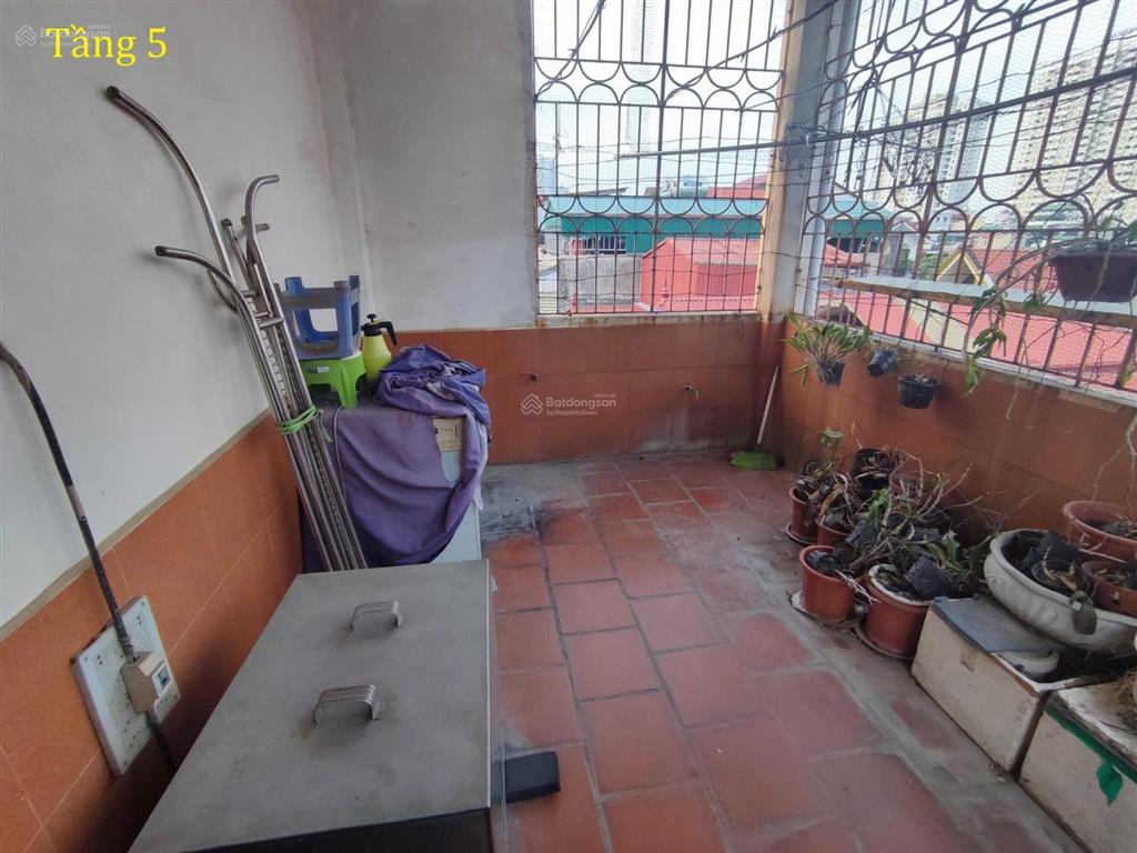 Cho gia đình thuê nhà riêng 5 tầng x 41m2, sát kđt ngô thì nhậm, ôtô đỗ cửa, không bao giờ ngập