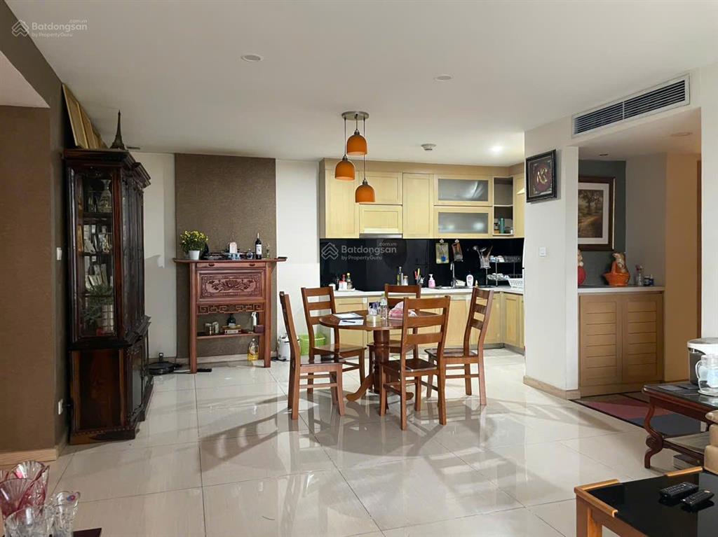 Chính chủ đăng tin  bán căn hộ 119m²  3pn, 2wc  tầng 9. giá bao phí. có thương lượng