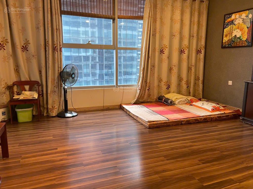Chính chủ đăng tin  bán căn hộ 119m²  3pn, 2wc  tầng 9. giá bao phí. có thương lượng