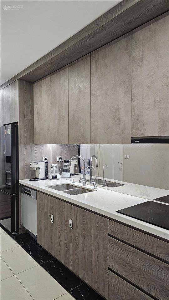 Chính chủ cho thuê 2 ngủ 81m2 đủ đồ 15tr.  0947 418 ***