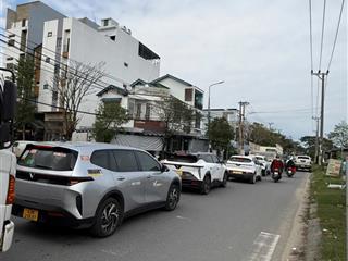 Bán đất 200m2 ( 2 mặt tiền ) đường 10m5 ngay đại học duy tân đà nẵng , hoàng minh thảo