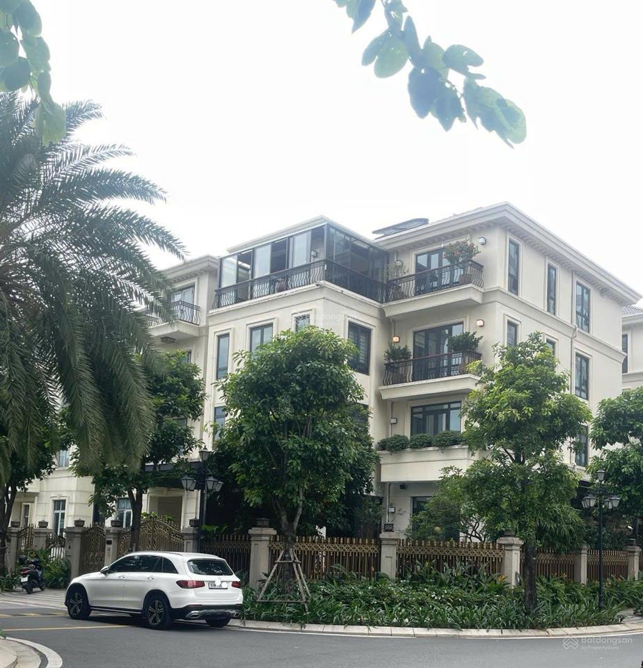 Tôi cần bán gấp căn biệt thự vinhomes ba son q1, vị trí vàng danh giá bên sông sài gòn quận 1