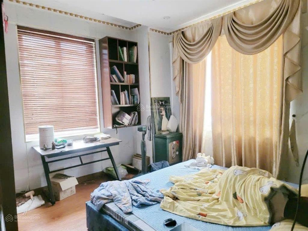 Bán căn hộ tầng thấp tòa vip 29t2 hoàng đạo thúy dt 121,5m2x3 ngủ chỉ 11.8 tỷ