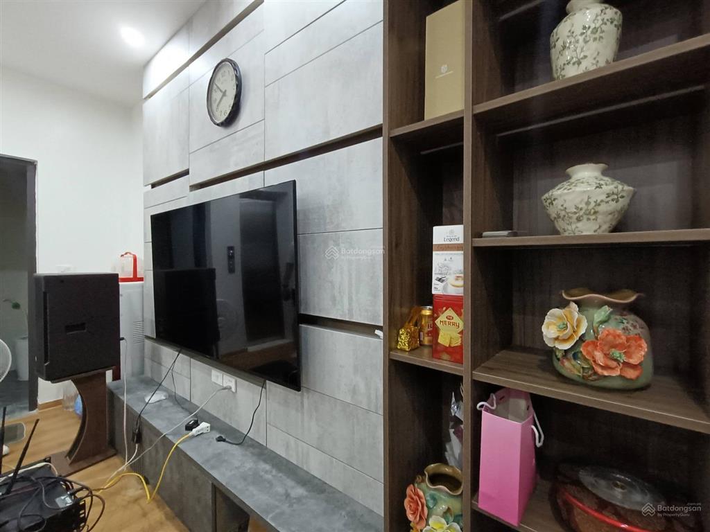 Bán nhà ngõ 117 thái hà 35m2x8 tầng thang máy, ô tô tránh 30m chỉ 12,2 tỷ