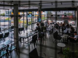 Cho thuê nhà góc 3 mặt tiền đối diện emart