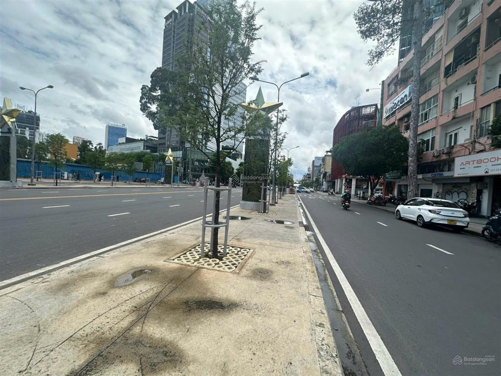 Cho thuê nhà gần phố đi bộ nguyễn huệ
