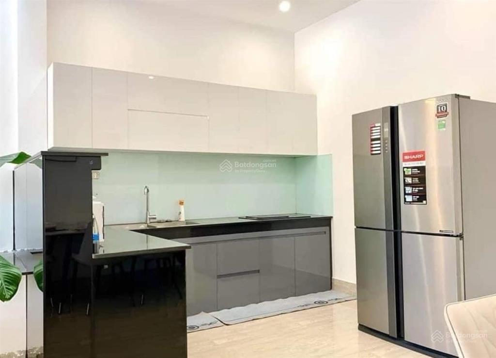 Bán nhà riêng 64m2 nằm mặt tiền tạ quang bửu