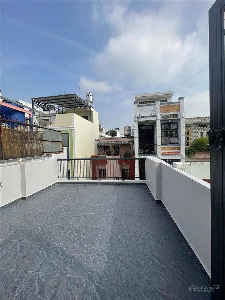 Hẻm nhựa xe hơi thông phường 14 tân bình. 60m2 1 trệt 2 lầu