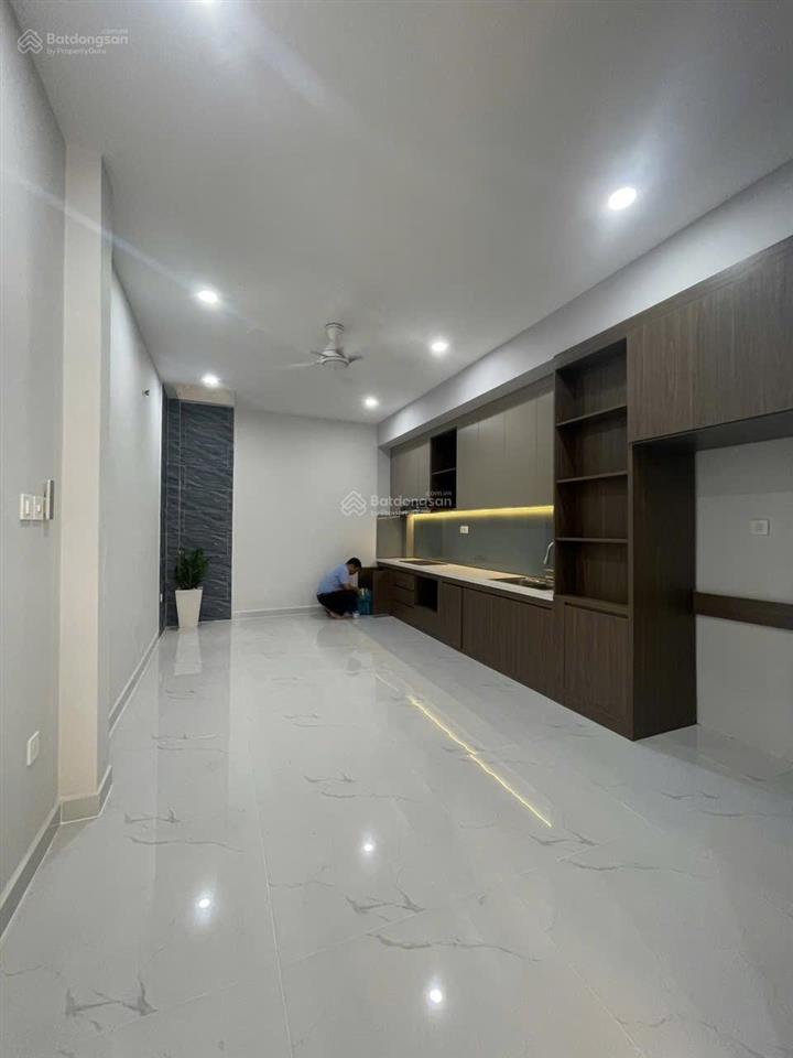 Hẻm nhựa xe hơi thông phường 14 tân bình. 60m2 1 trệt 2 lầu