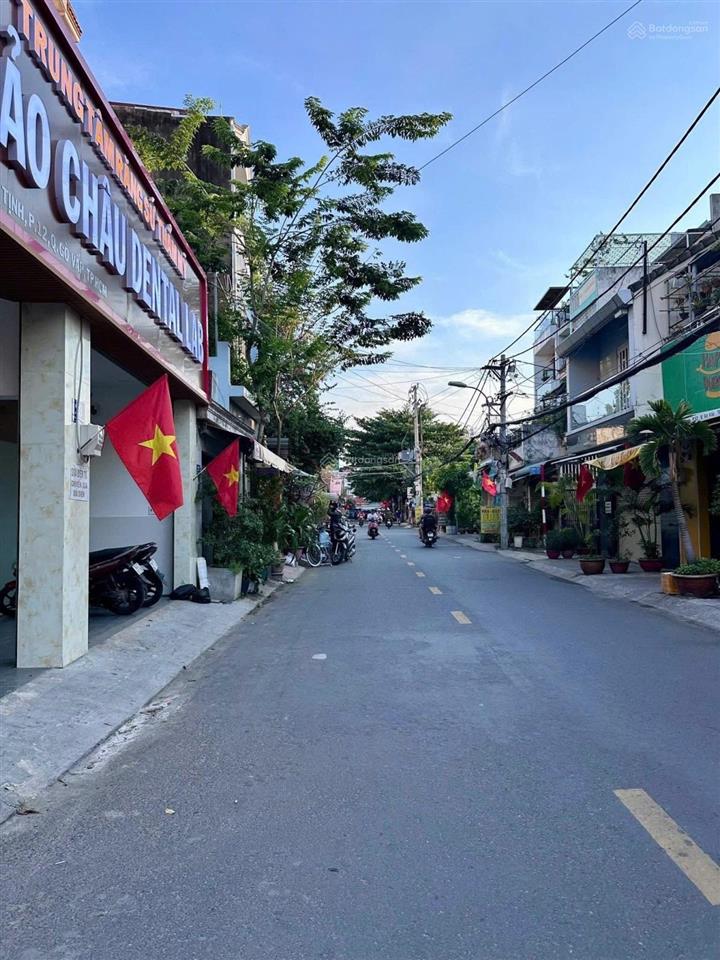 Góc 2 mặt tiền đường  kinh doanh siêu đỉnh  ngang khủng 2 tầng  80m2 thu nhập 20 triệu / tháng