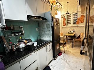 Nhà 1 trệt 1 lầu + sân thượng giá tốt khu phạm văn bạch