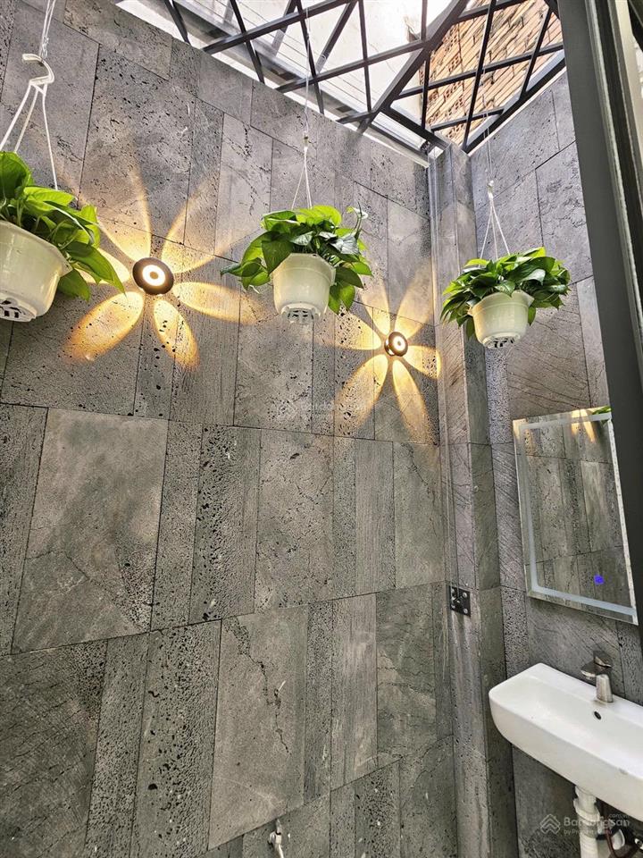 Nhà đẹp trần thị năm gần mặt tiền ô tô tải tới nhà chỉ 8.2 tỷ