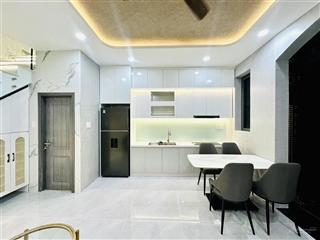 Siêu phẩm nhà đẹp hẻm xe hơi 1 trục ngay siêu thị emart p.12 gò vấp  3 tầng  3 phòng ngủ