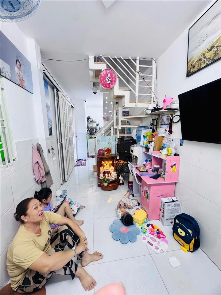 Nhà p12  hẻm xe tải thông kinh doanh buôn bán