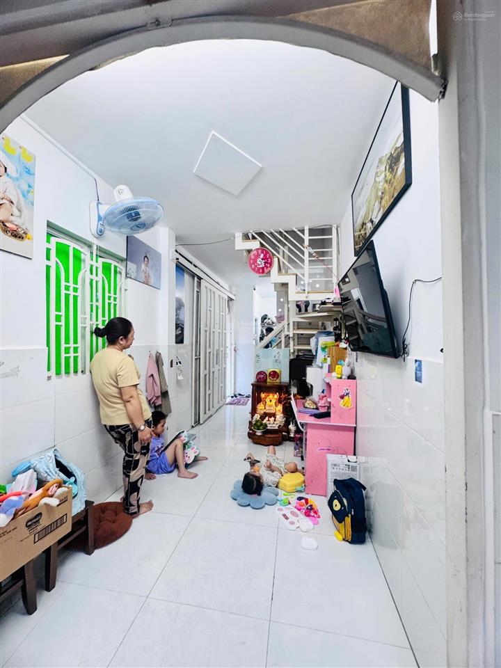 Nhà p12  hẻm xe tải thông kinh doanh buôn bán